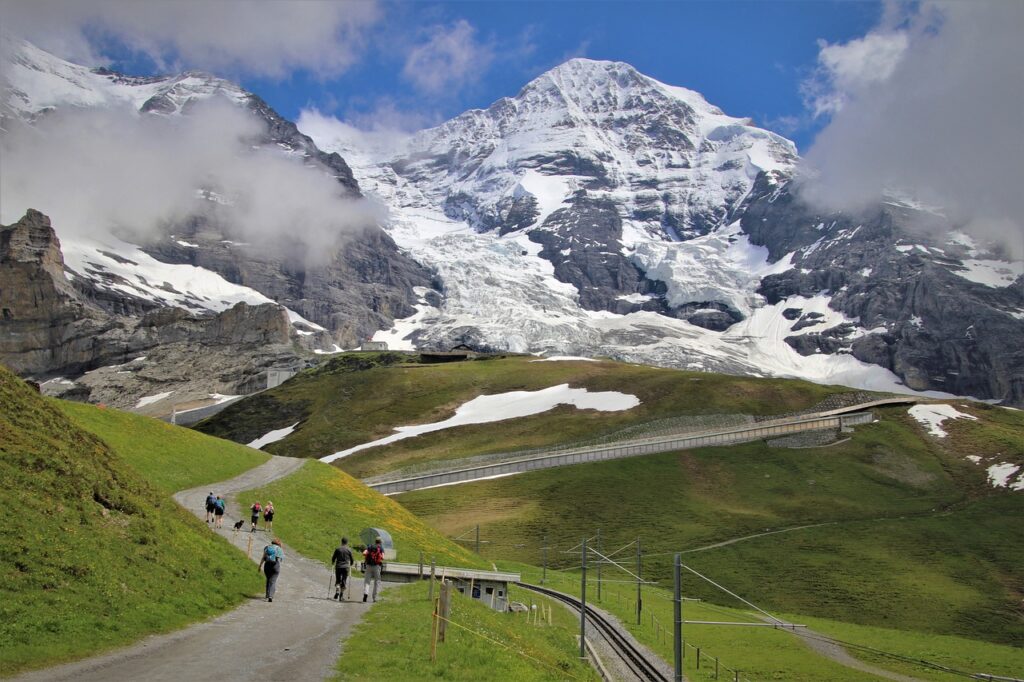 the glacier, trail, mountains-6384916.jpg